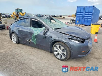 Czwarte zdjęcie samochodu z boku: 2021 TESLA MODEL Y VIN:5YJYGDEE7MF187898 - miniatura