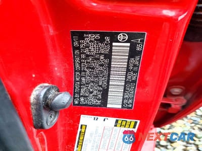 Zdjęcie 13 z 13 samochodu: 2011 TOYOTA PRIUS FOUR VIN:JTDKN3DU0B5319185 - miniatura