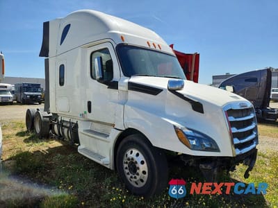 2020 FREIGHTLINER CASCADIA 126 SEMI TRUCK 3AKJHHDRXLSLR4899 - główne zdjęcie licytacji z USA - miniatura
