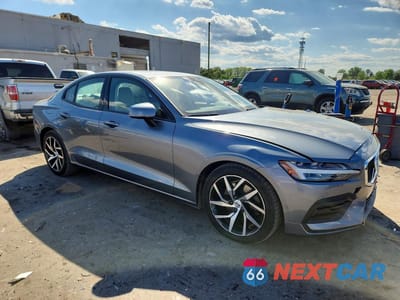 Czwarte zdjęcie samochodu z boku: 2020 VOLVO S60 T5 MOMENTUM VIN:7JR102FK4LG048221 - miniatura