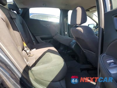 Zdjęcie 10 z 12 samochodu: 2021 CHEVROLET MALIBU RS VIN:1G1ZG5ST2MF059375 - miniatura