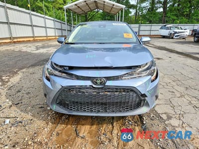 Piąte zdjęcie samochodu w środku: 2021 TOYOTA COROLLA LE VIN:JTDEPMAE5MJ183009 - miniatura
