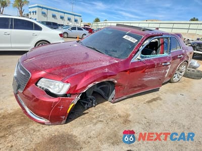 2019 CHRYSLER 300 LIMITED 2C3CCAEG7KH568541 - główne zdjęcie licytacji z USA - miniatura