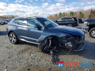 Czwarte zdjęcie samochodu z boku: 2022 VOLV XC60 VIN:YV4L12RL7N1081628 - miniatura