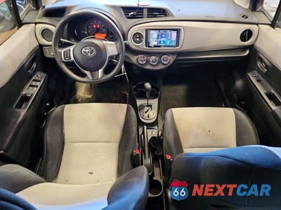 Zdjęcie 8 z 12 samochodu: 2014 TOYOTA YARIS 5-DOOR LE VIN:JTDKTUD39ED589321 - miniatura