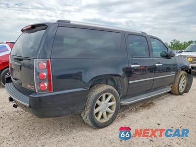 Trzecie zdjęcie samochodu z tyłu: 2011 GMC YUKON XL DENALI VIN:1GKS2MEF7BR361347 - miniatura