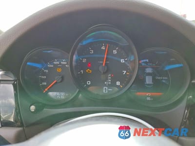 Zdjęcie 9 z 12 samochodu: 2017 PORSCHE MACAN VIN:WP1AA2A51HLB09390 - miniatura