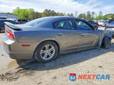 Trzecie zdjęcie samochodu z tyłu: 2011 DODGE CHARGER VIN:2B3CL3CG2BH554543 - miniatura