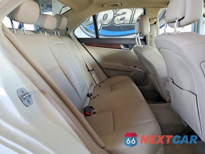 Zdjęcie 10 z 12 samochodu: 2012 MERCEDES-BENZ C 300 4MATIC VIN:WDDGF8BB0CR238124 - miniatura