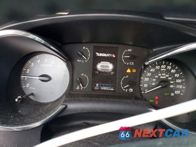 Zdjęcie 9 z 13 samochodu: 2018 TOYOTA SEQUOIA LIMITED VIN:5TDJY5G19JS165004 - miniatura