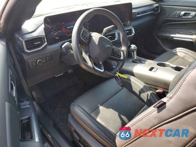 Zdjęcie 8 z 12 samochodu: 2025 FORD MUSTANG GT VIN:1FA6P8CF6S5408843 - miniatura
