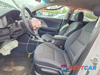 Zdjęcie 7 z 12 samochodu: 2019 KIA NIRO LX VIN:KNDCB3LC6K5349491 - miniatura