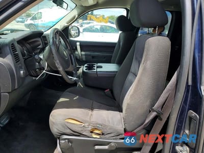 Zdjęcie 7 z 12 samochodu: 2010 CHEVROLET SILVERADO K1500 LT VIN:1GCSKSEA8AZ214831 - miniatura