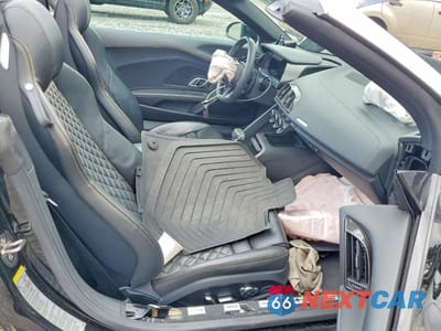 Zdjęcie 10 z 13 samochodu: 2021 AUDI R8 VIN:WUABACFX9M7901086 - miniatura