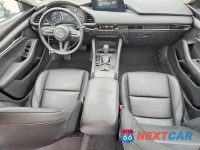 Zdjęcie 8 z 12 samochodu: 2021 MAZDA 3 SELECT VIN:JM1BPABL3M1321368 - miniatura