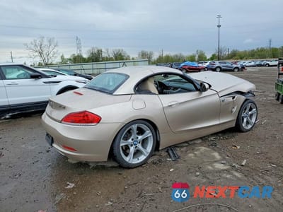 Trzecie zdjęcie samochodu z tyłu: 2011 BMW Z4 SDRIVE30I VIN:WBALM5C52BE377907 - miniatura