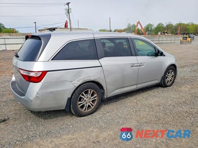 Trzecie zdjęcie samochodu z tyłu: 2011 HONDA ODYSSEY VIN:5FNRL5H6XBB095076 - miniatura