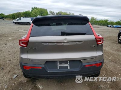 Zdjęcie 6 z 13 samochodu: 2022 VOLVO XC40 T5 R-DESIGN VIN:YV4162UM1N2701215 - miniatura