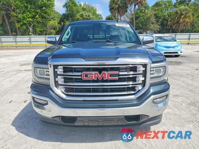 Piąte zdjęcie samochodu w środku: 2018 GMC SIERRA C1500 SLT VIN:3GTP1NEC0JG324963 - miniatura
