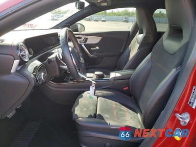 Zdjęcie 7 z 13 samochodu: 2021 MERCEDES-BENZ CLA 250 VIN:W1K5J4GB6MN185607 - miniatura