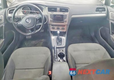 Zdjęcie 8 z 13 samochodu: 2017 VOLKSWAGEN GOLF SPORTWAGEN S VIN:3VWC17AU2HM523952 - miniatura