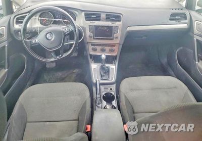 Zdjęcie 8 z 13 samochodu: 2017 VOLKSWAGEN GOLF SPORTWAGEN S VIN:3VWC17AU2HM523952 - miniatura