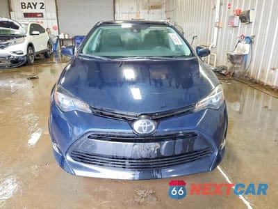 Piąte zdjęcie samochodu w środku: 2018 TOYOTA COROLLA LE VIN:2T1BURHEXJC099175 - miniatura