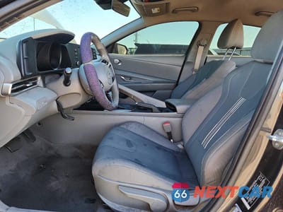 Zdjęcie 7 z 13 samochodu: 2023 HYUNDAI ELANTRA SEL VIN:5NPLM4AGXPH104111 - miniatura