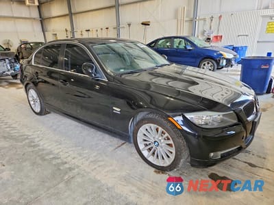 Czwarte zdjęcie samochodu z boku: 2011 BMW 335 XI VIN:WBAPL5C53BA917888 - miniatura