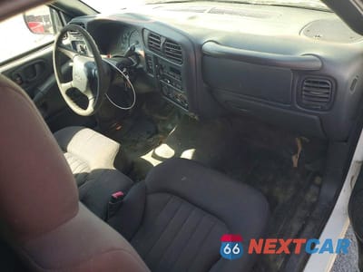 Zdjęcie 8 z 12 samochodu: 2003 CHEVROLET S TRUCK S10 VIN:1GCCS14H138241973 - miniatura