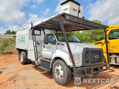 Czwarte zdjęcie samochodu z boku: 2024 FORD F750 SUPER DUTY FORESTRY BUCKET TRUCK VIN:1FDNF7DCXRDF08964 - miniatura