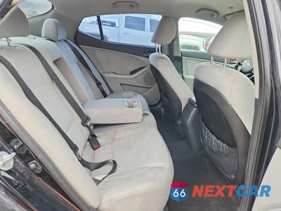 Zdjęcie 10 z 12 samochodu: 2013 KIA OPTIMA VIN:5XXGM4A73DG098502 - miniatura