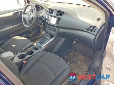 Zdjęcie 8 z 12 samochodu: 2019 NISSAN SENTRA S VIN:3N1AB7AP2KY260172 - miniatura