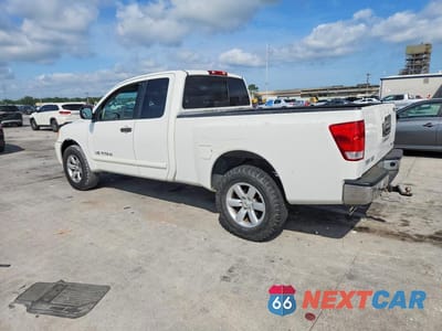 Drugie zdjęcie samochodu z przodu: 2012 NISSAN TITAN SV VIN:1N6AA0CC5CN326498 - miniatura