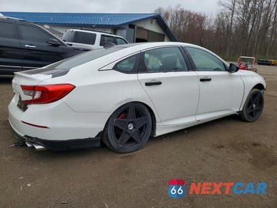 Trzecie zdjęcie samochodu z tyłu: 2018 HONDA ACCORD SPORT VIN:1HGCV1E37JA004177 - miniatura