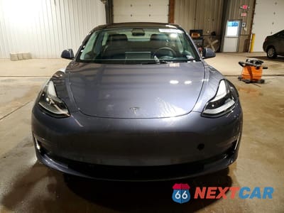 Piąte zdjęcie samochodu w środku: 2023 TESLA MODEL 3 VIN:5YJ3E1EA9PF449176 - miniatura
