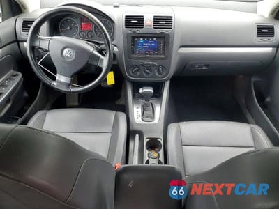 Zdjęcie 8 z 12 samochodu: 2008 VOLKSWAGEN JETTA SE VIN:3VWRM71K18M025032 - miniatura