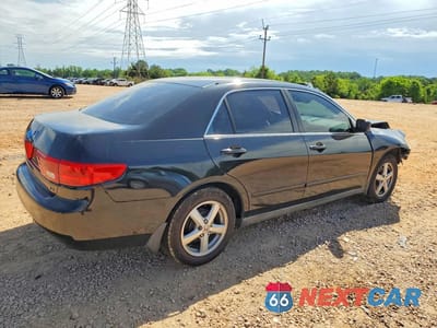 Trzecie zdjęcie samochodu z tyłu: 2005 HONDA ACCORD LX VIN:1HGCM56425A126274 - miniatura