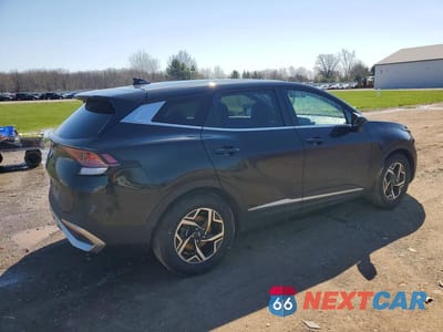 Trzecie zdjęcie samochodu z tyłu: 2023 KIA SPORTAGE LX VIN:KNDPU3AF4P7176428 - miniatura