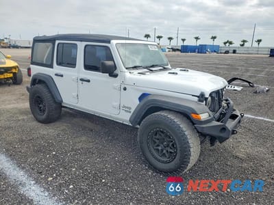 Czwarte zdjęcie samochodu z boku: 2018 JEEP WRANGLER UNLIMITED SPORT VIN:1C4HJXDG9JW152857 - miniatura