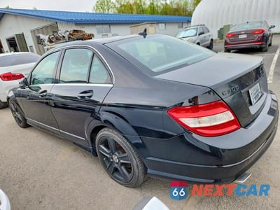 Drugie zdjęcie samochodu z przodu: 2011 MERCEDES-BENZ C 300 4MATIC VIN:WDDGF8BB5BR138132 - miniatura