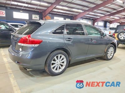 Trzecie zdjęcie samochodu z tyłu: 2010 TOYOTA VENZA AWD 4CYL VIN:4T3BA3BB0AU010854 - miniatura