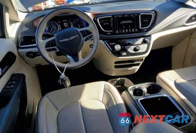 Zdjęcie 8 z 13 samochodu: 2020 CHRYSLER PACIFICA LIMITED VIN:2C4RC1GG3LR251838 - miniatura