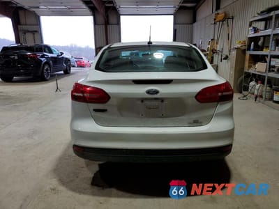 Zdjęcie 6 z 12 samochodu: 2016 FORD FOCUS SE VIN:1FADP3F24GL276414 - miniatura