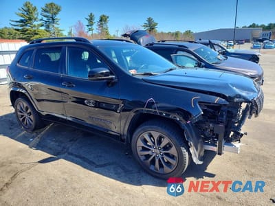 Czwarte zdjęcie samochodu z boku: 2020 JEEP CHEROKEE LIMITED VIN:1C4PJMDN2LD583581 - miniatura