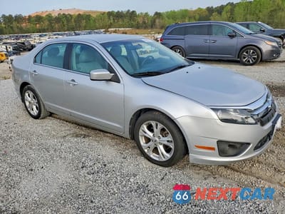 Czwarte zdjęcie samochodu z boku: 2012 FORD FUSION SE VIN:3FAHP0HA6CR112842 - miniatura