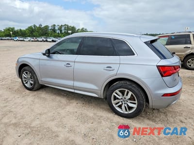Drugie zdjęcie samochodu z przodu: 2020 AUDI Q5 PREMIUM VIN:WA1ANAFY5L2009983 - miniatura