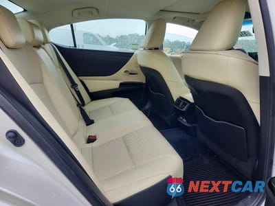 Zdjęcie 10 z 13 samochodu: 2022 LEXUS ES 250 BASE VIN:58AD11D12NU008418 - miniatura