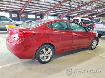 Trzecie zdjęcie samochodu z tyłu: 2013 HYUNDAI ELANTRA GLS VIN:5NPDH4AE1DH416269 - miniatura