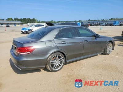 Trzecie zdjęcie samochodu z tyłu: 2016 MERCEDES-BENZ E 350 VIN:WDDHF5KBXGB218707 - miniatura